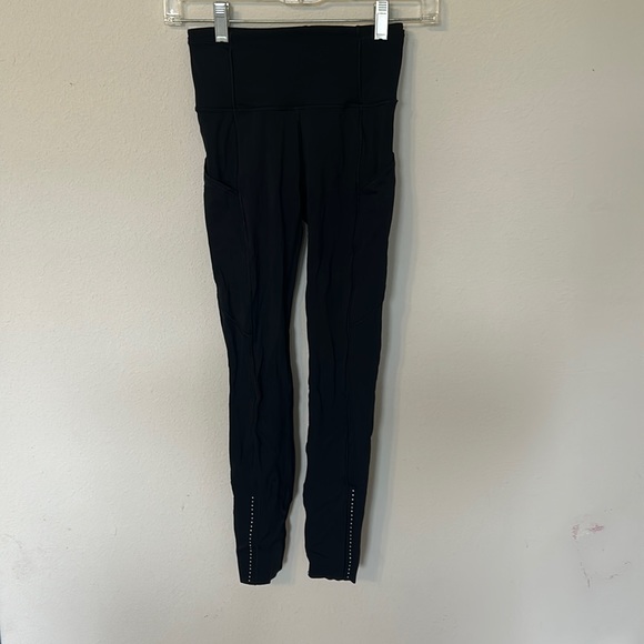Lululemon legging 7/8 black size 2 fast and free - Picture 1 of 5